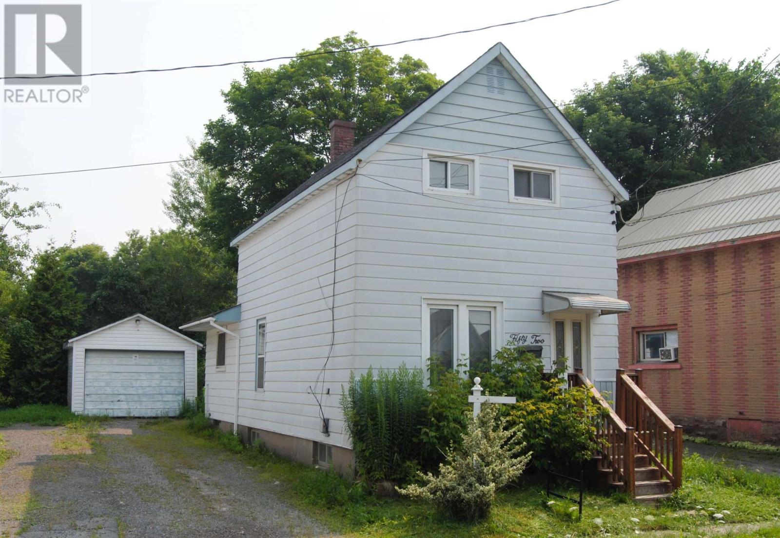 52 Edinburgh, Sault Ste. Marie, ON P6A 1K7
