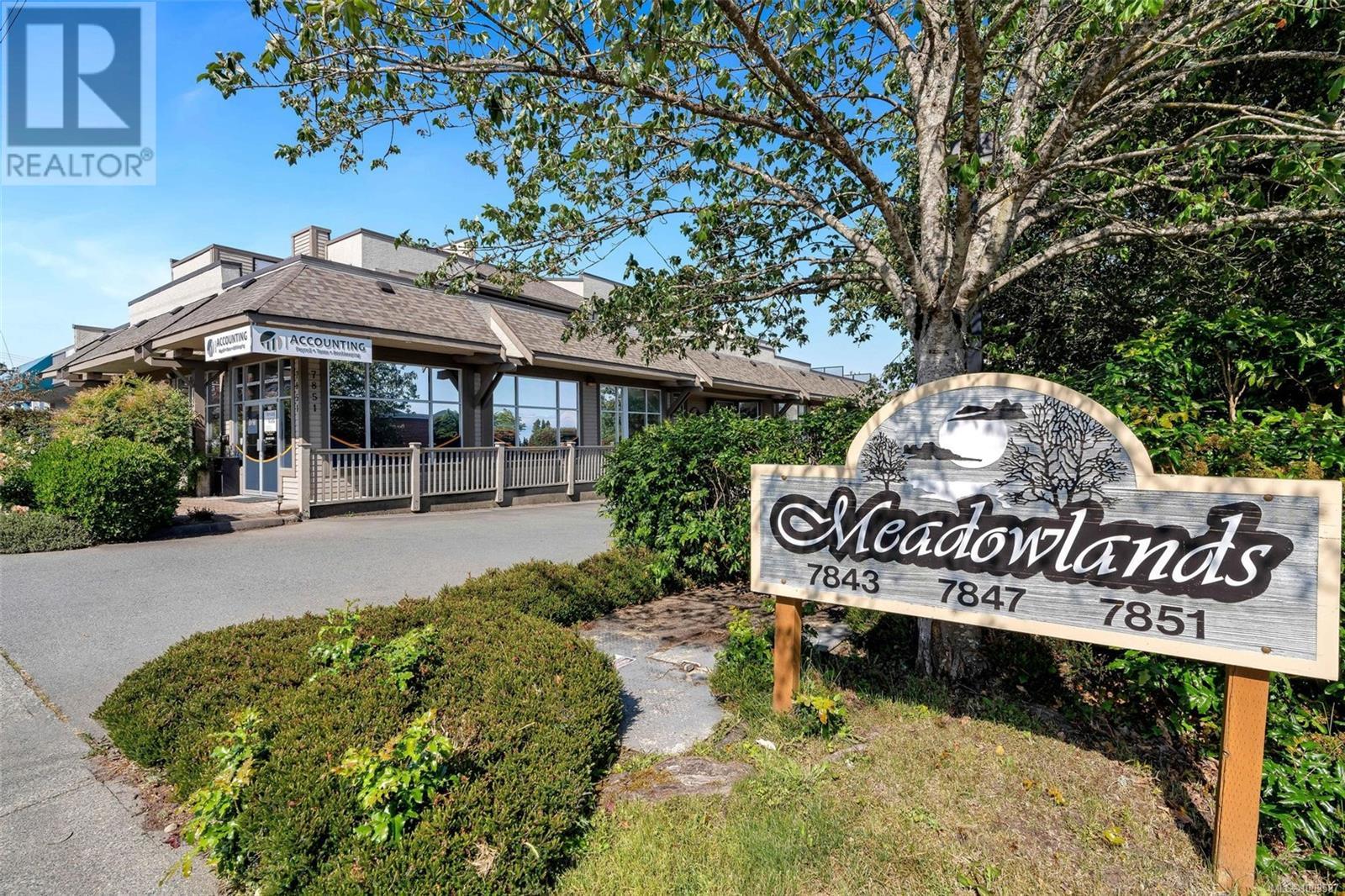 7847 E Saanich Rd Unit 10 Rd, Central Saanich, BC V8M 2B4