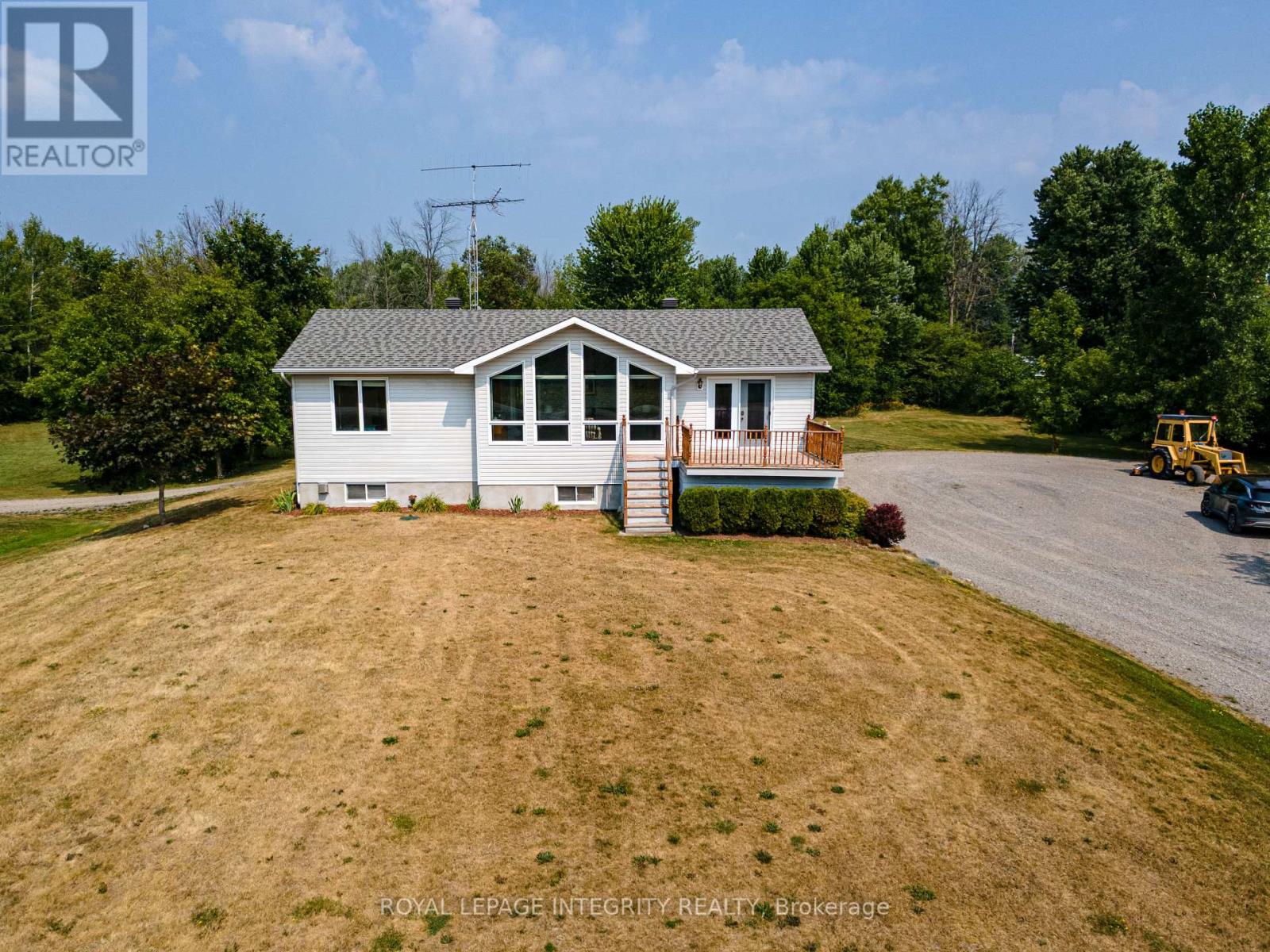 14977 Country Rd 2 Rd, South Stormont, ON K0C 1M0