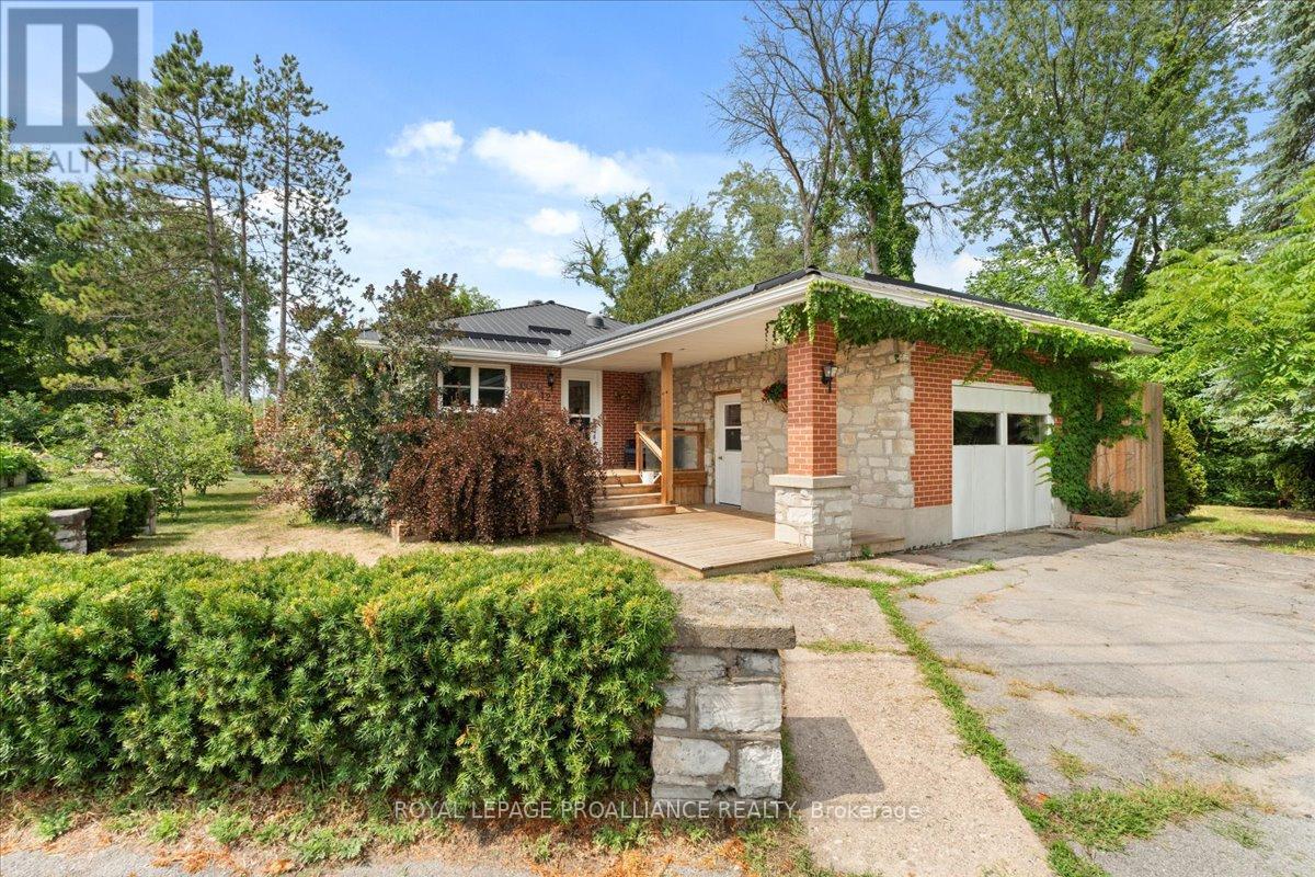 122 Spring St E, Tweed, ON K0K 3J0