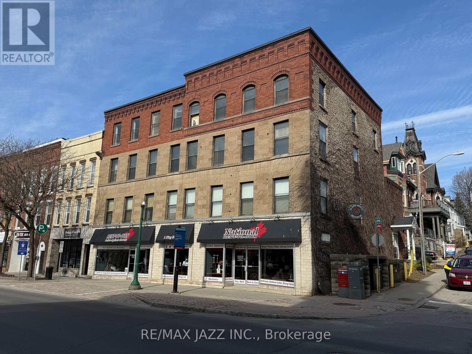 2 King St W, Brockville, ON K6V 3P6