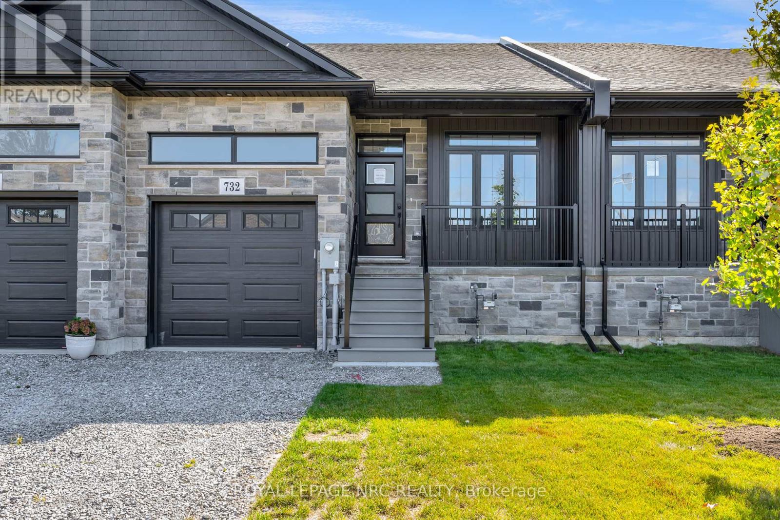 732 Clarence St, Port Colborne Sugarloaf, ON L3K 0A8