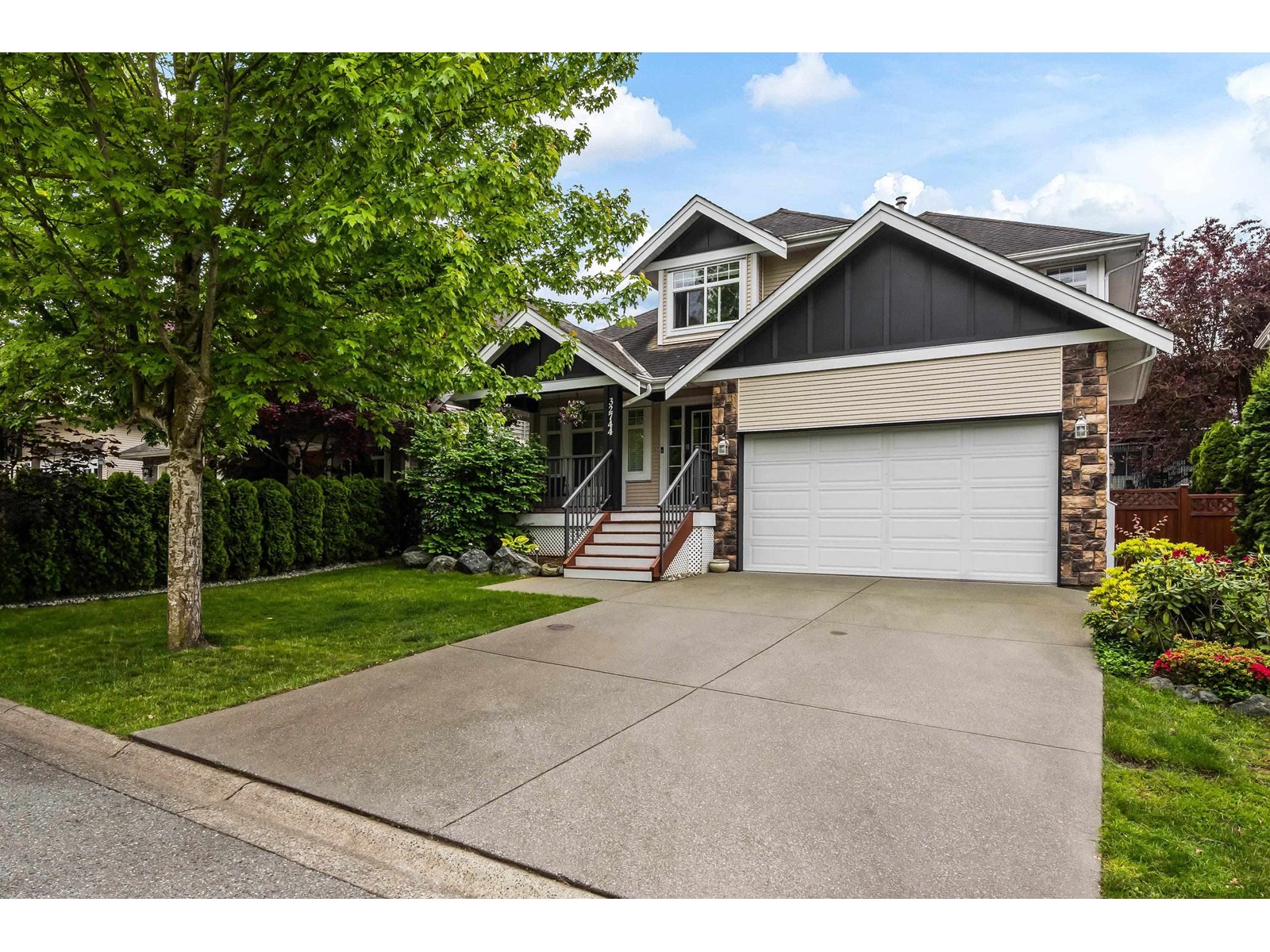 32744 Hood Ave, Mission, BC V2V 7R9