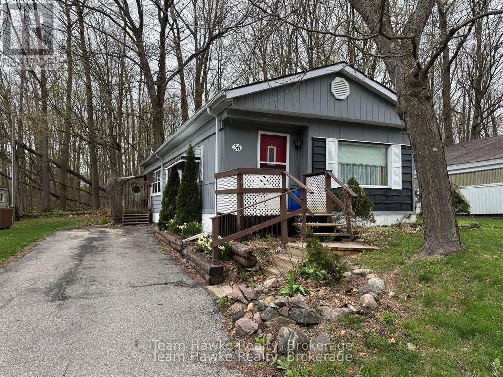 36 525 Midland Point Rd, Midland, ON L4R 5G8