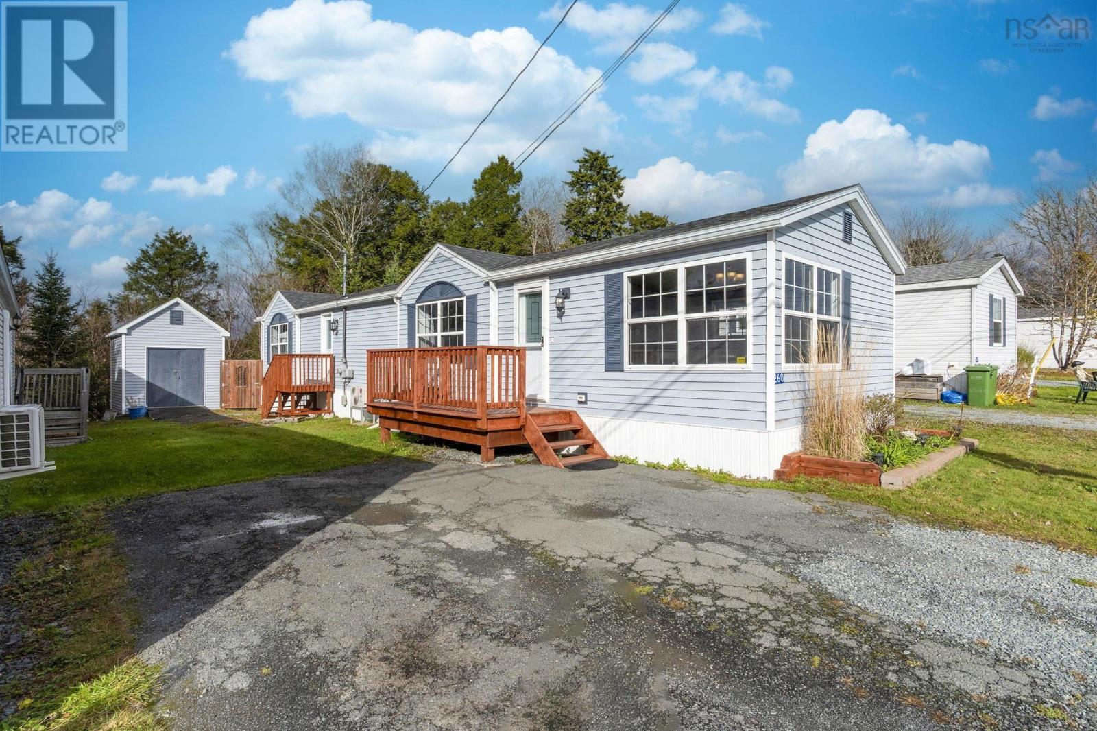 260 Circle Dr, Lake Echo, NS B3E 1C2