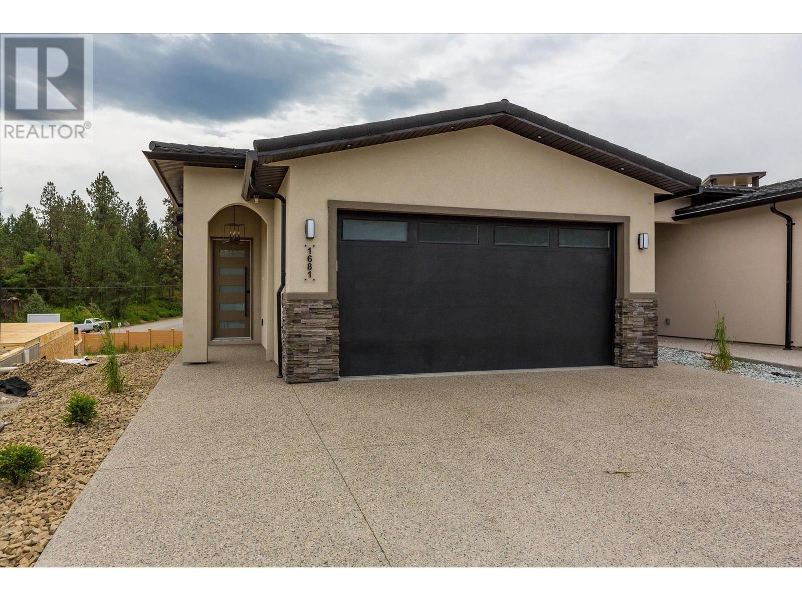 1681 Harbour View Cres, Westbank, BC V1Z 4E1