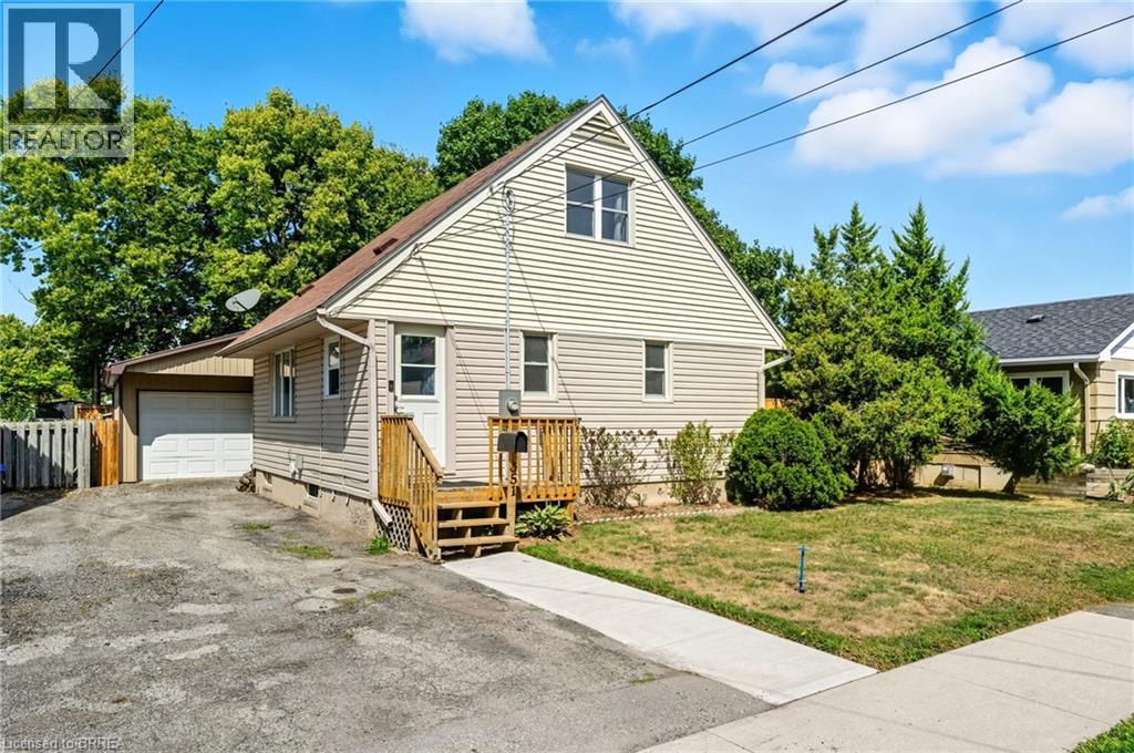 351 Grand River Ave, Brantford, ON N3T 4Y7