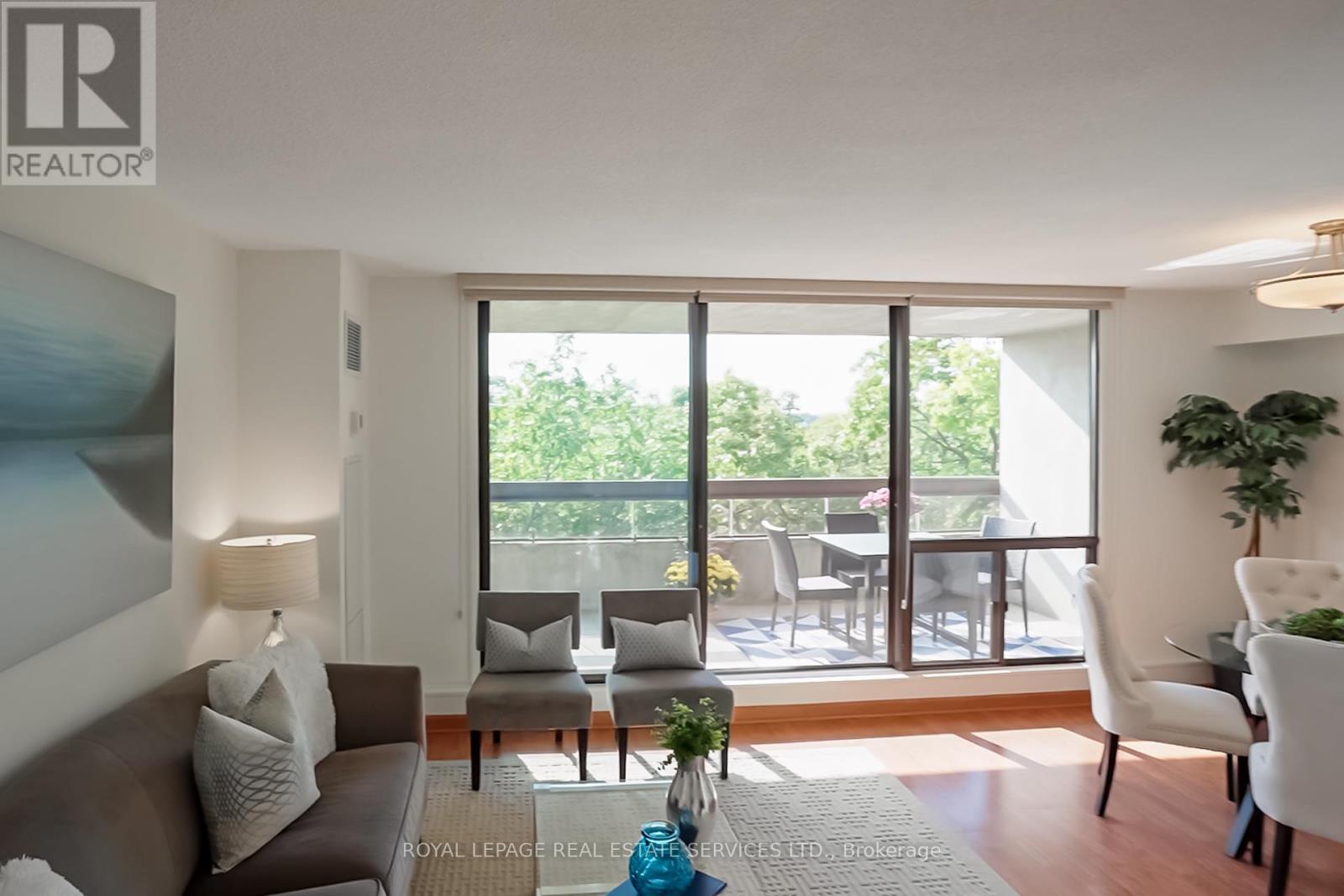 704 80 Quebec Ave, Toronto, ON M6P 4B7