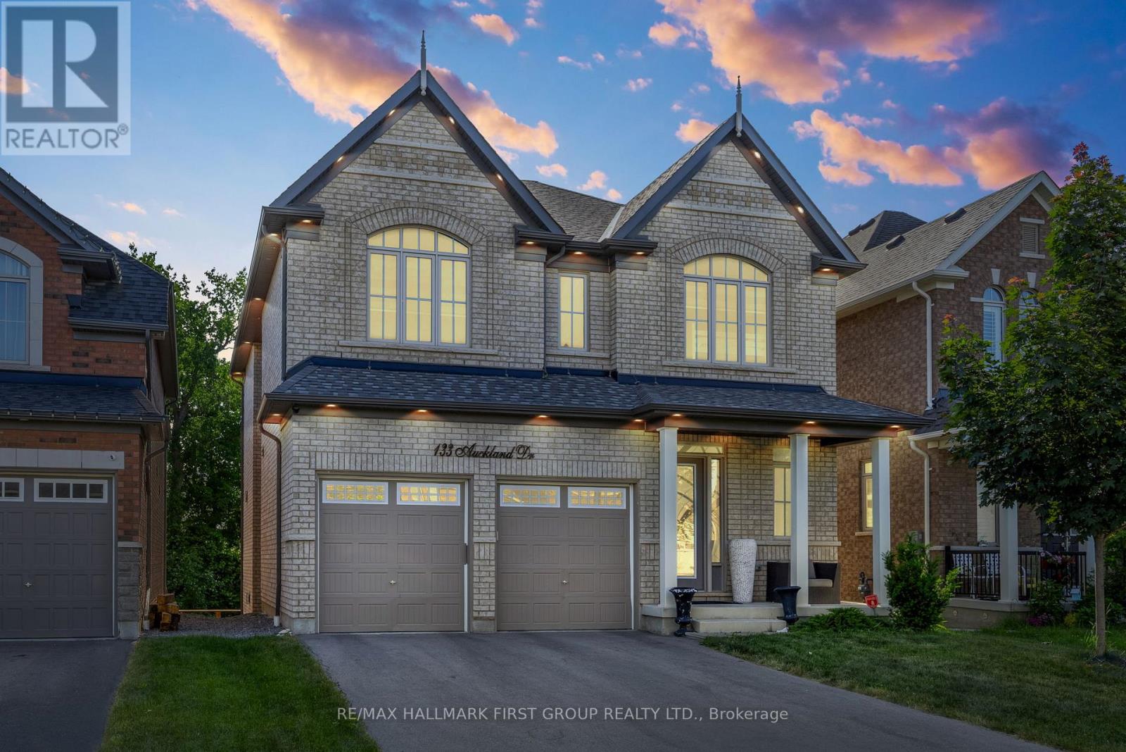 133 Auckland Dr, Whitby, ON L1P 0J4