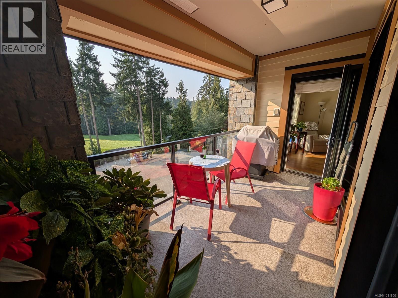 1400 Lynburne Pl Unit 310 Pl, Langford, BC V9B 0A4