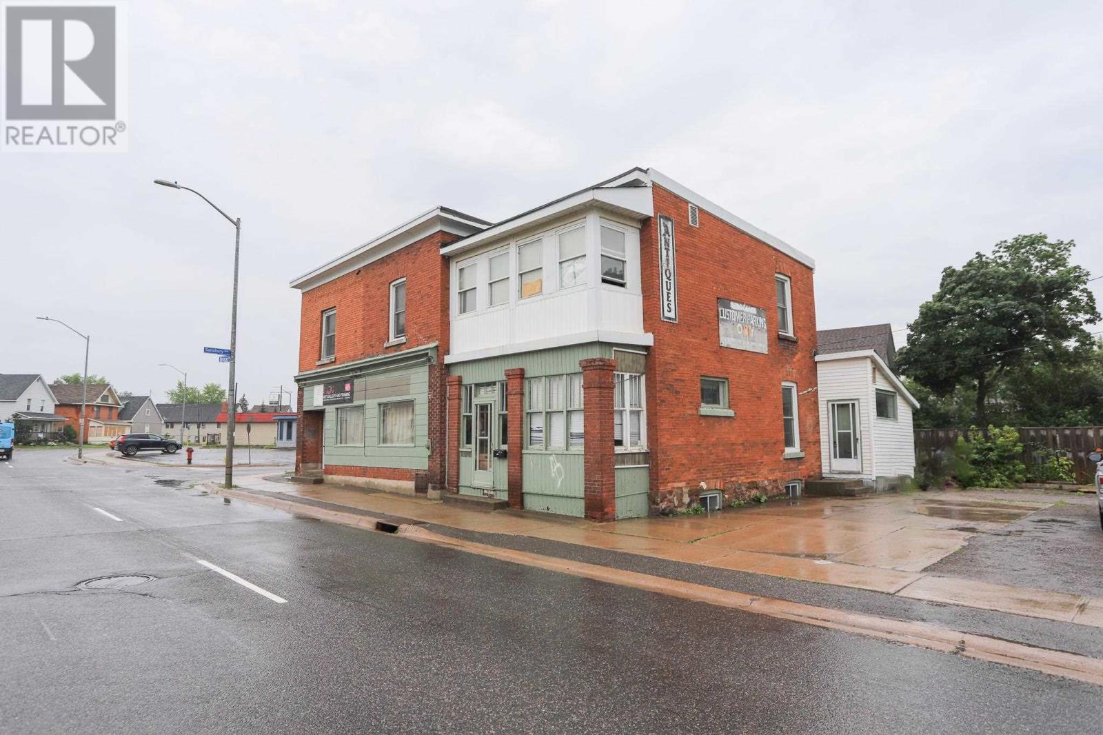 346 Bruce St, Sault Ste. Marie, ON P6B 1P7