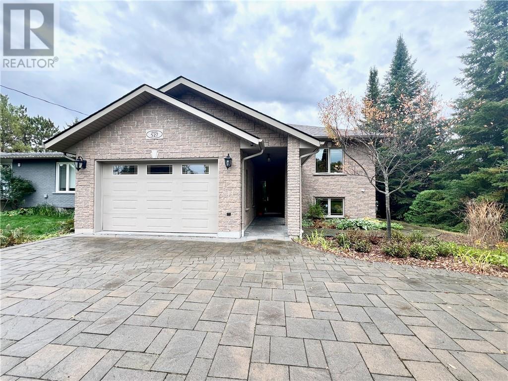 527 Ester St, Sudbury, ON P3E 5C6