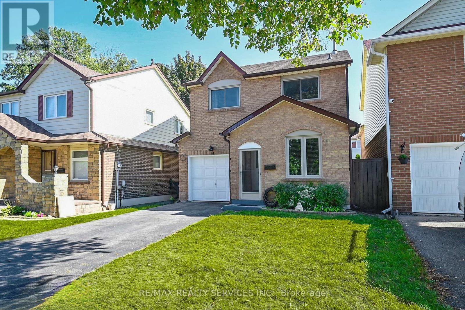 14 Bryant Ct, Brampton, ON L6X 2T1