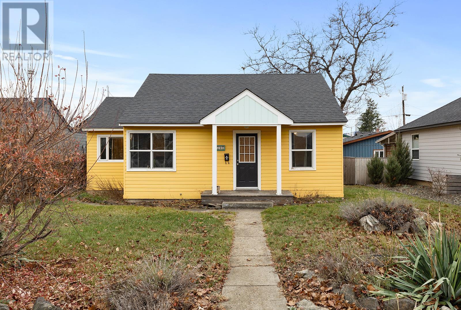 541 Okanagan Blvd, Kelowna, BC V1Y 7K9