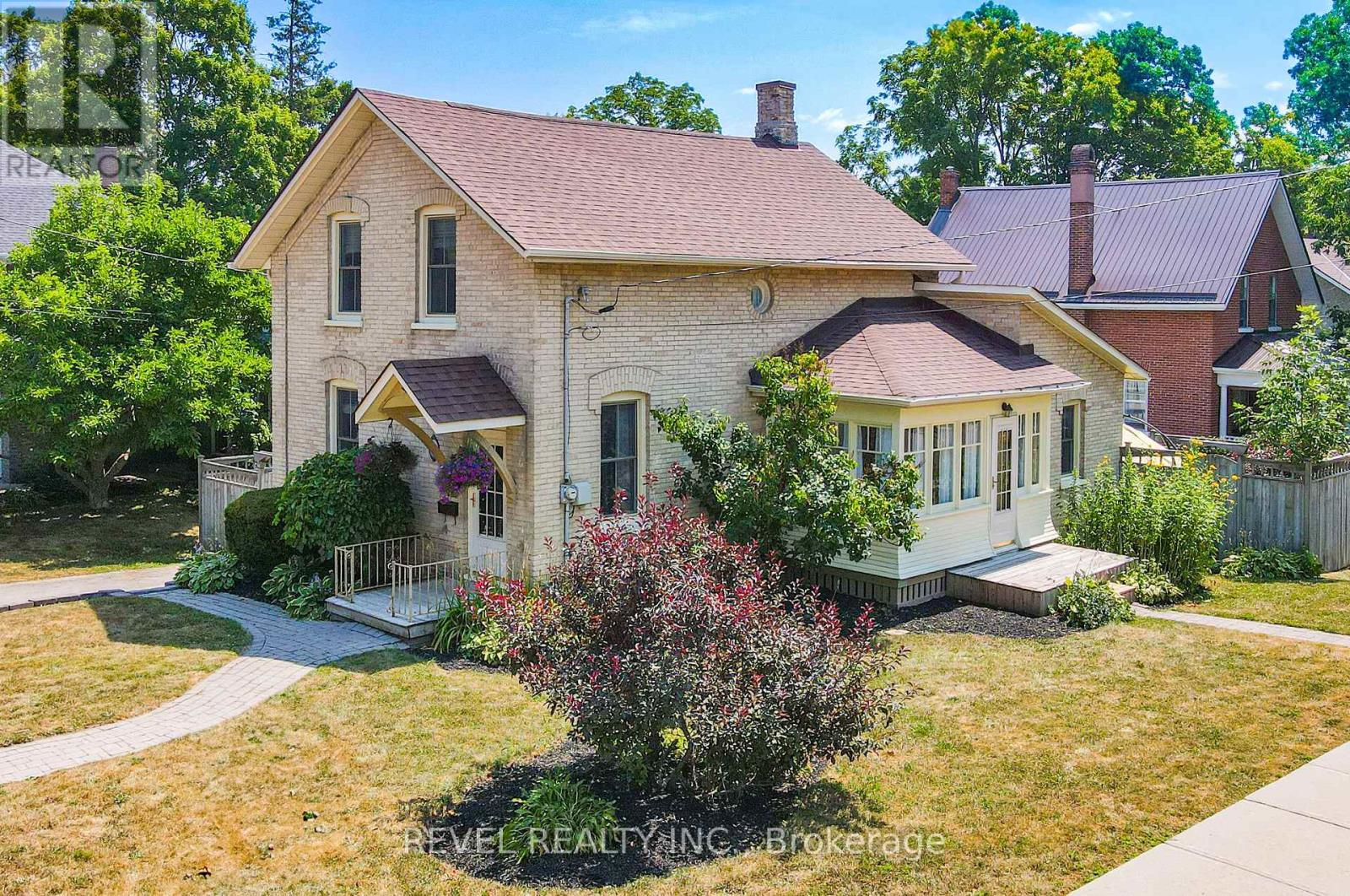 41 Francis St, Kawartha Lakes, ON K9V 3S1