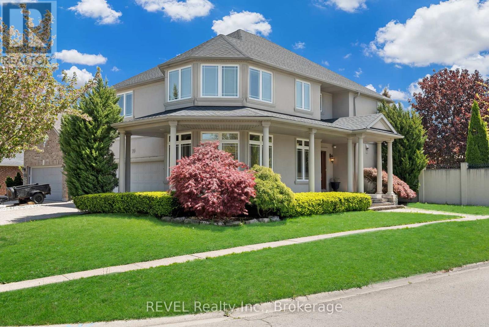30 Maracay Way, St. Catharines, ON L2W 1C5