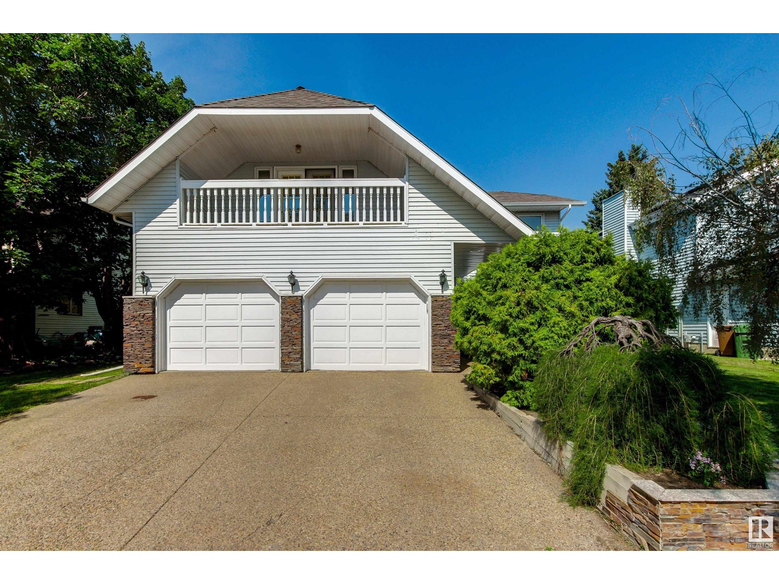 36 Langholm Dr, St. Albert, AB T8N 3W1