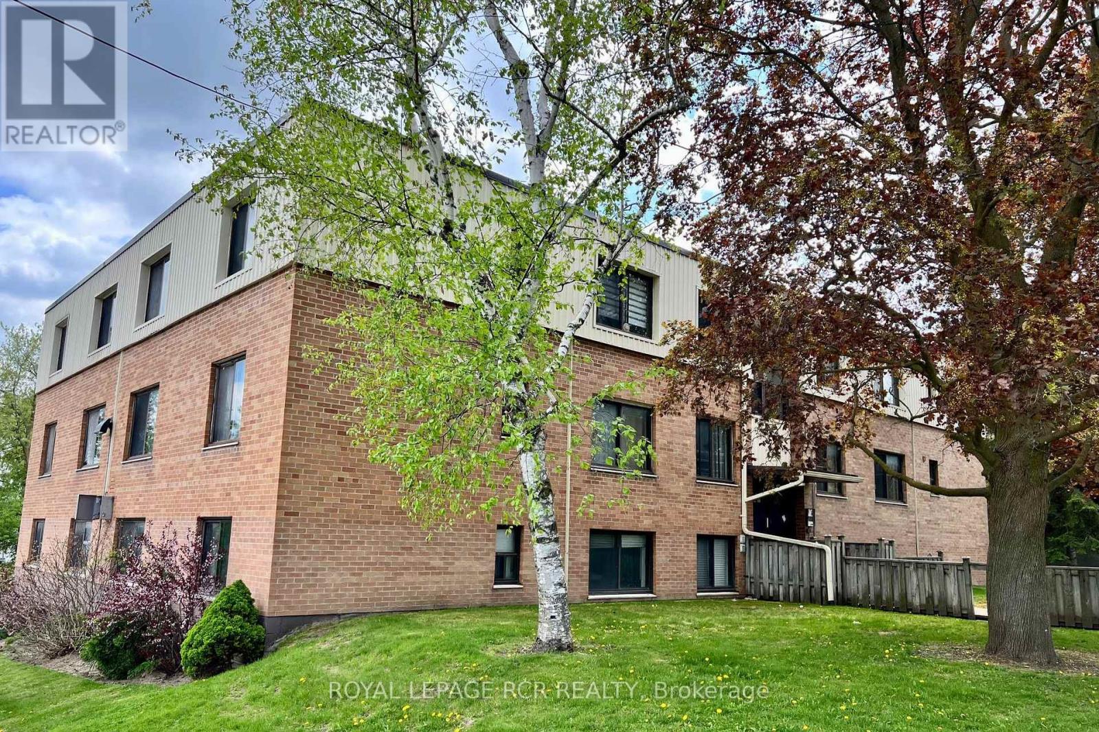 136 Scanlon Ave, Bradford West Gwillimbury, ON L3Z 1G6