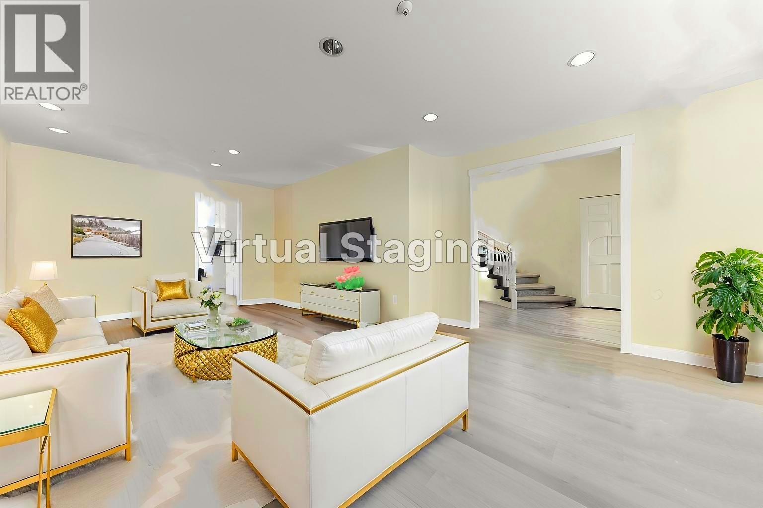 75 E 56th Ave, Vancouver, BC V5X 1P7