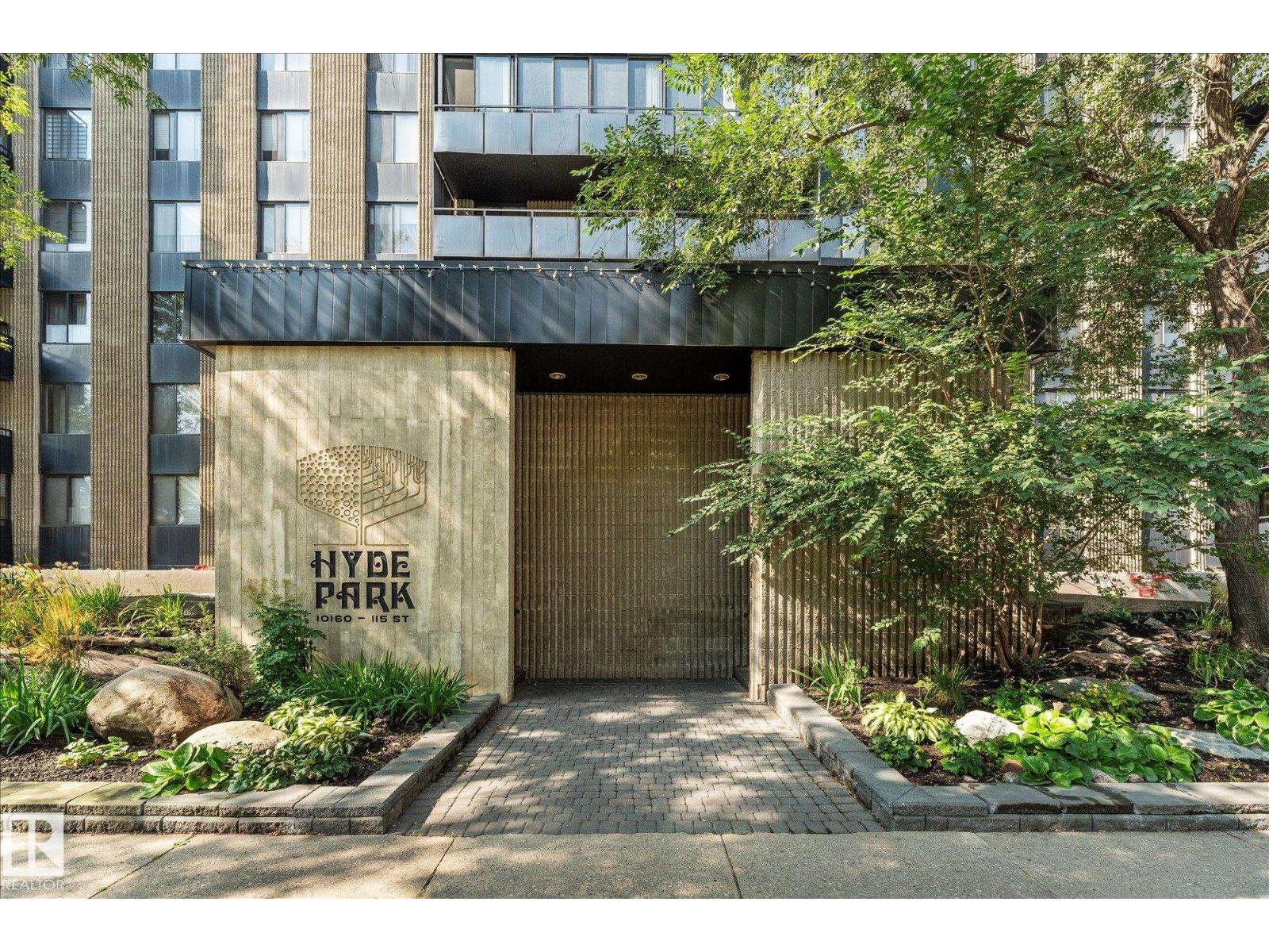 10160 115 Street Northwest #401, Edmonton, AB T5K 1T6