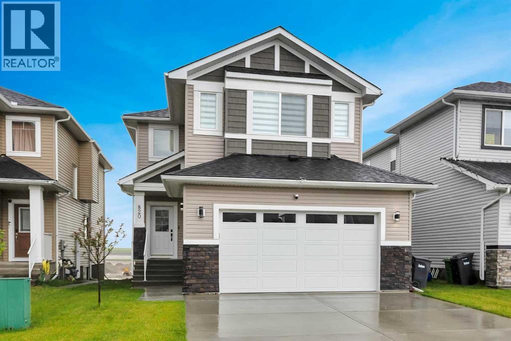 820 Edgefield St, Strathmore, AB T1P 0H6
