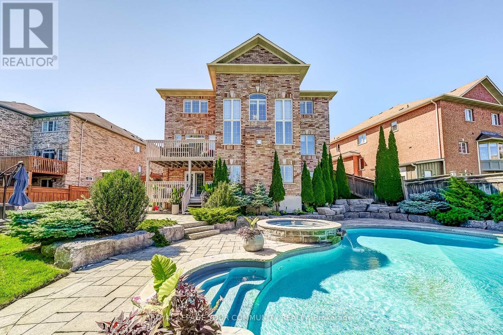 145 Tonner Cres, Aurora, ON L4G 0G8