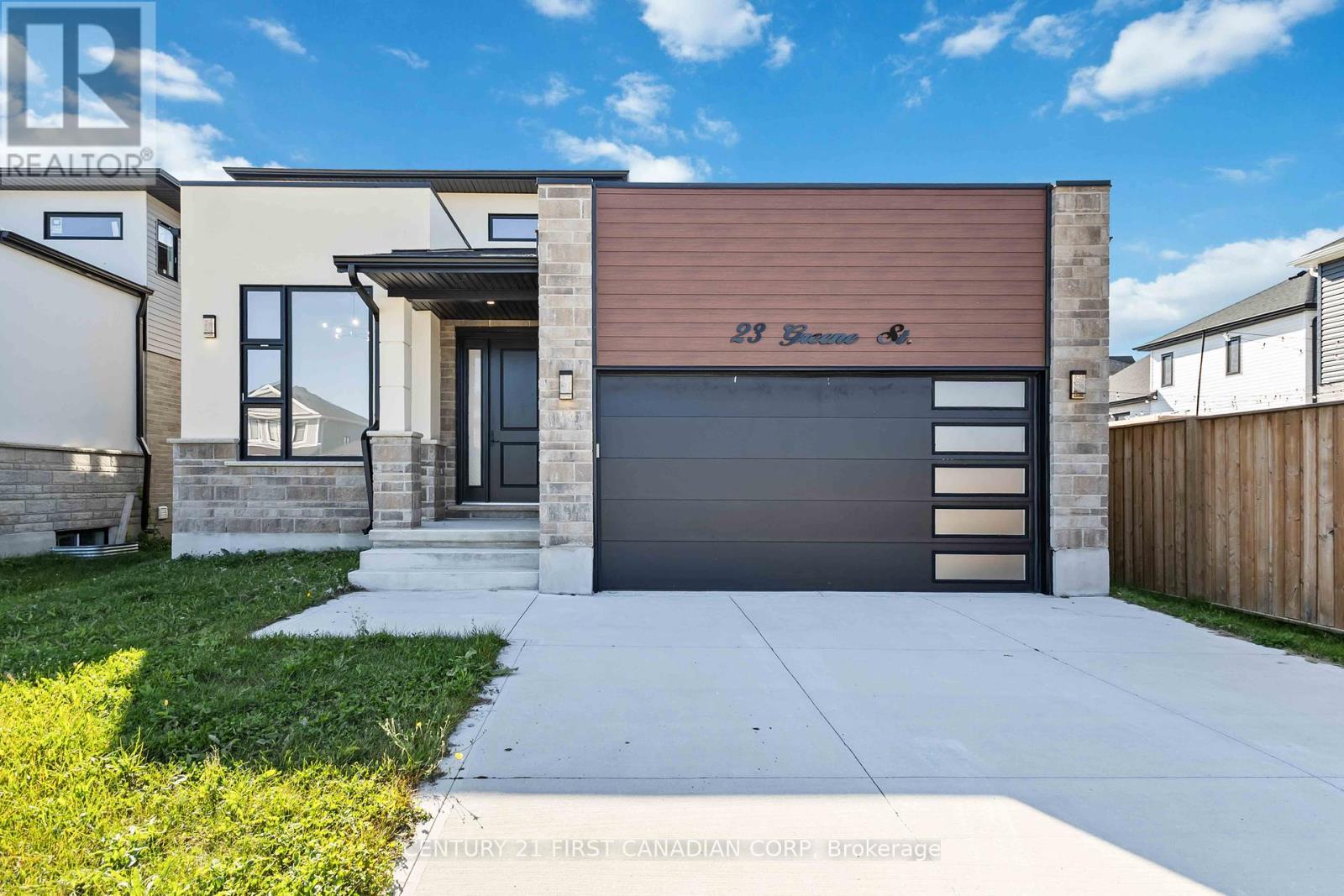 23 Greene St, South Huron, ON N0M 1S2