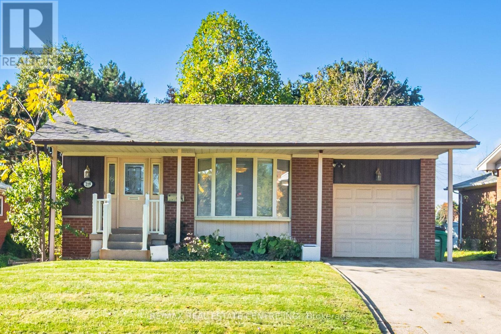 219 Mill St S, Brampton, ON L6Y 1T9