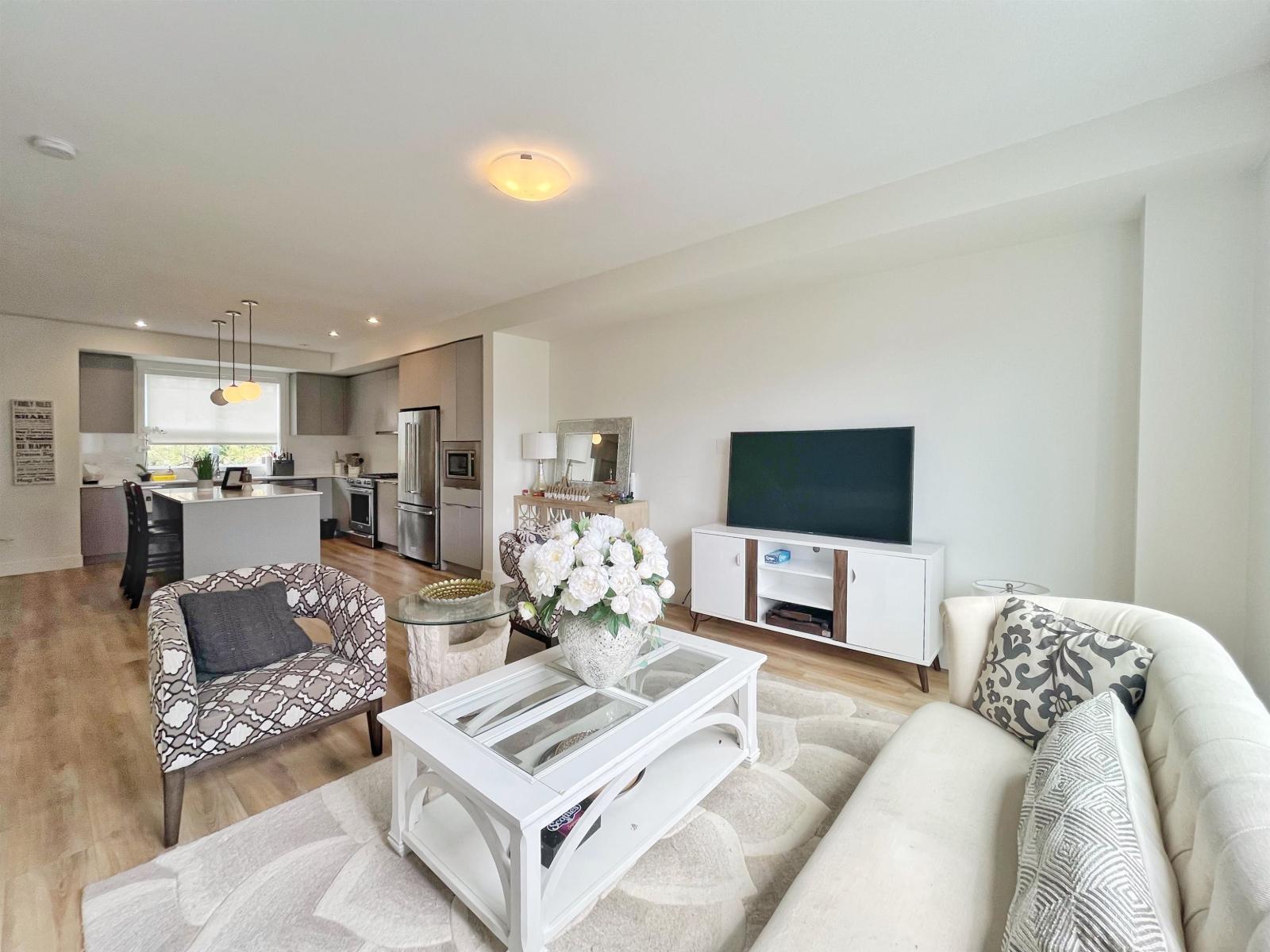16561 17a Avenue Unit 109, Surrey, BC V3Z 1J3