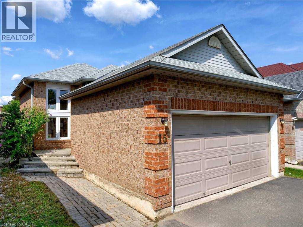 15 Carabram Ct, Brampton, ON L6M 4M2
