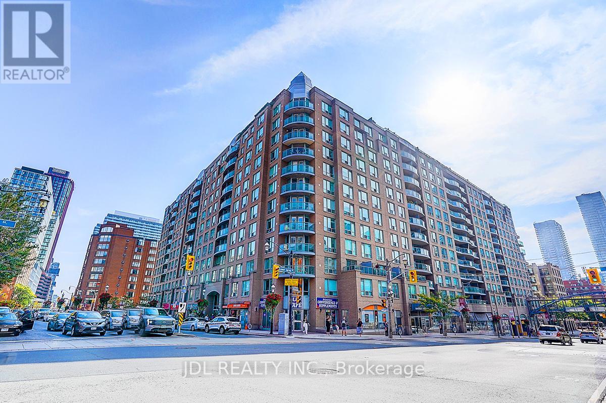 823 109 Front St E, Toronto, ON M5A 4P7
