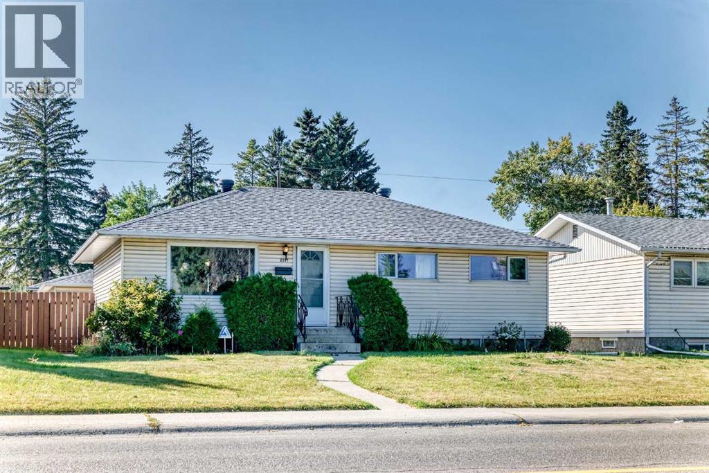 44 Street Se Unit 2017, Calgary, AB T2B 1J2
