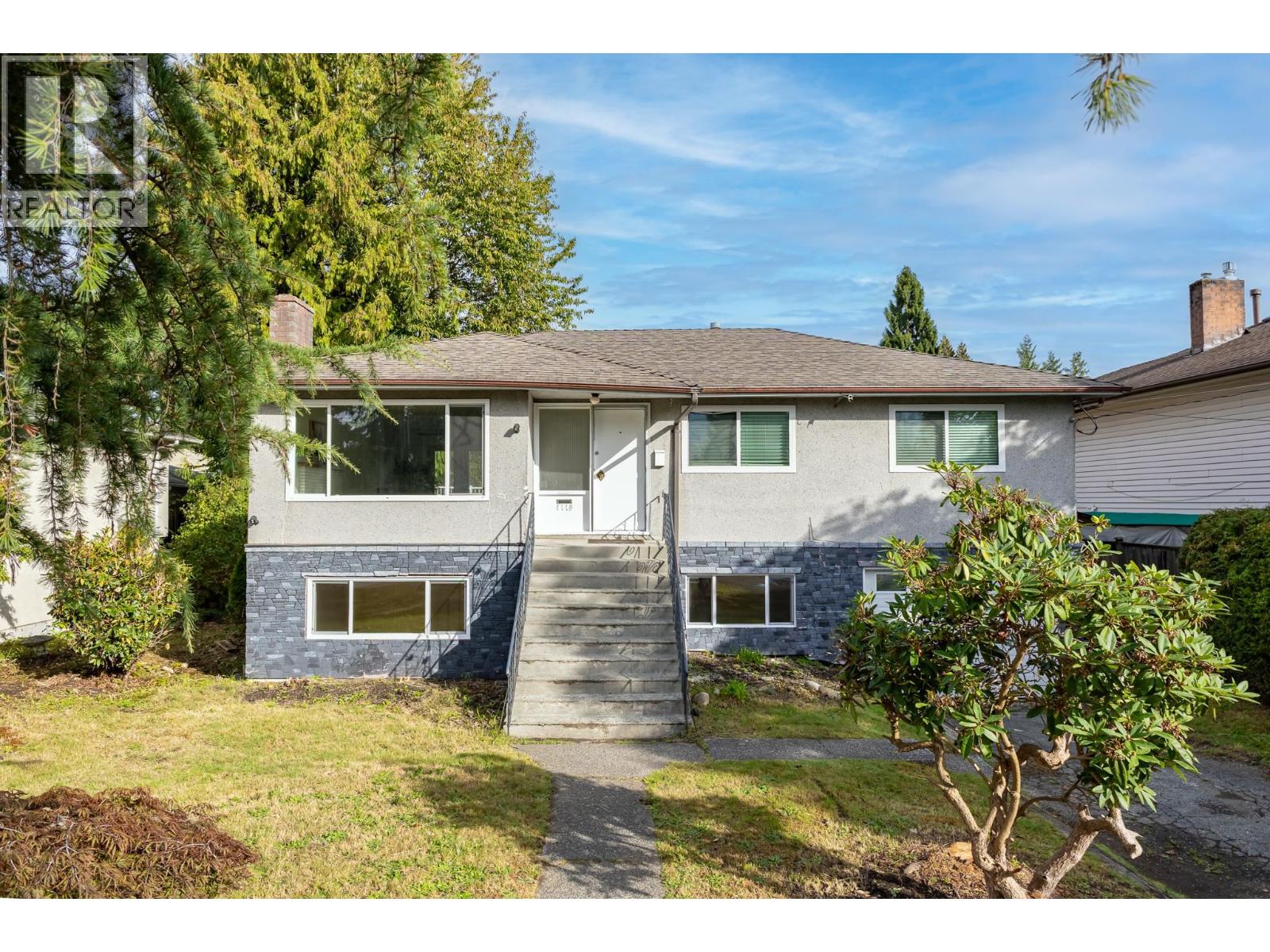1119 Sprice Ave, Coquitlam, BC V3J 2P3