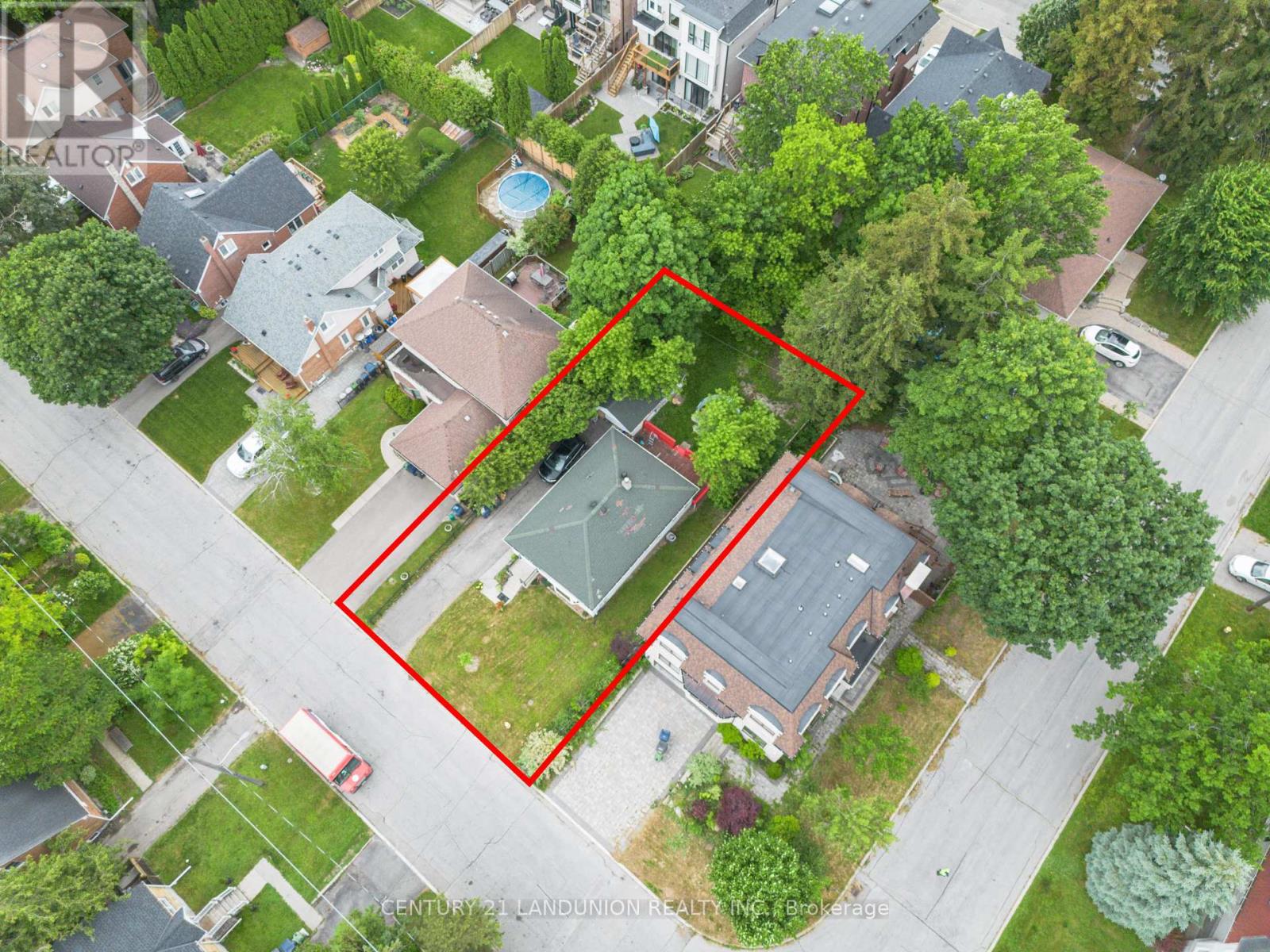 200 Elmhurst Ave, Toronto, ON M2N 1S3