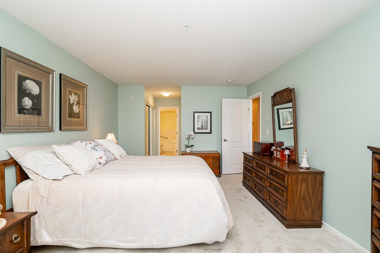 13911 70 Avenue Unit 316, Surrey, BC V3W 6B4
