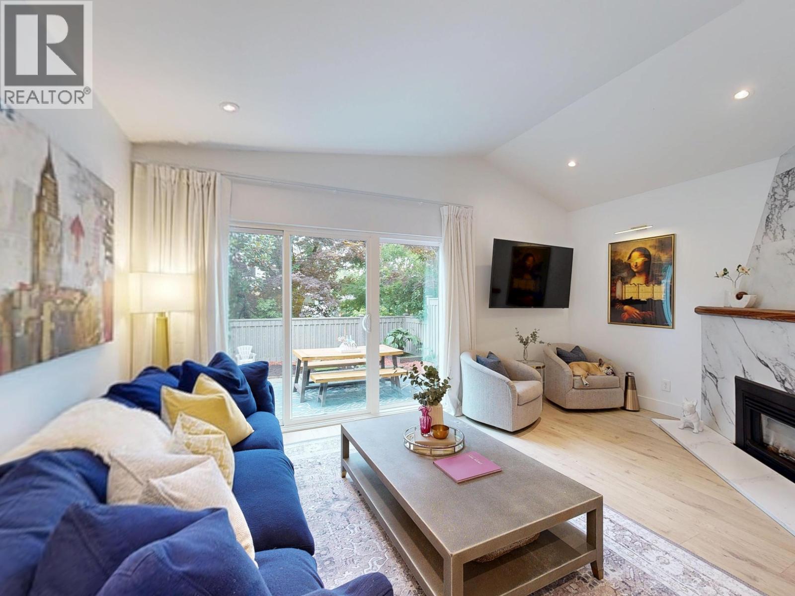 2409 W 5th Ave, Vancouver, BC V6K 1S7