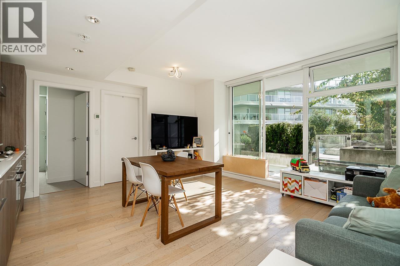 4638 Gladstone Street Unit 301, Vancouver, BC V5N 0G5