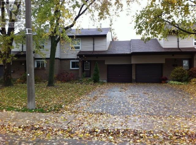 75 23 Queenslea Dr, Hamilton, ON L8W 1T7