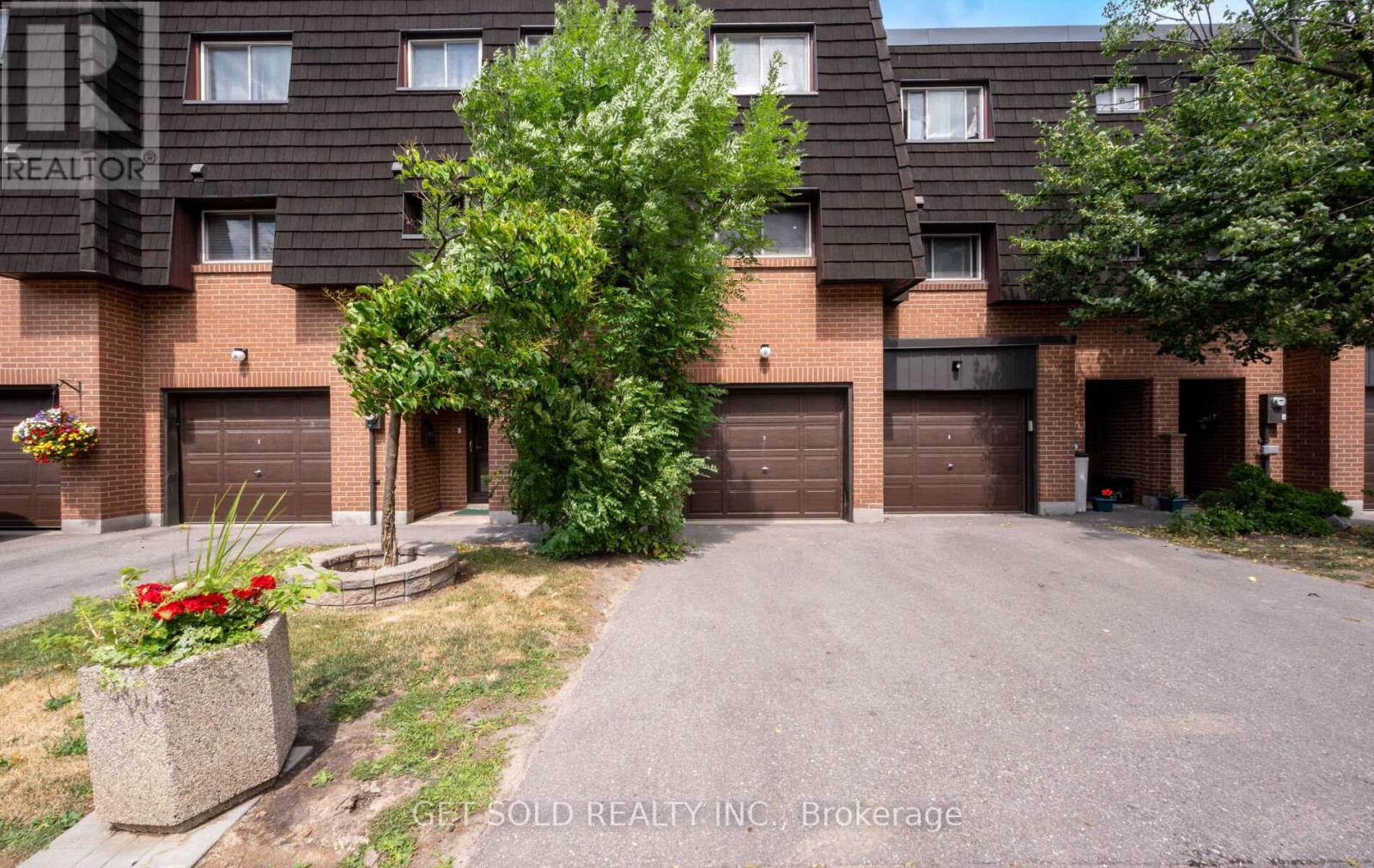 6 Darras Ct, Brampton, ON L6T 1W7