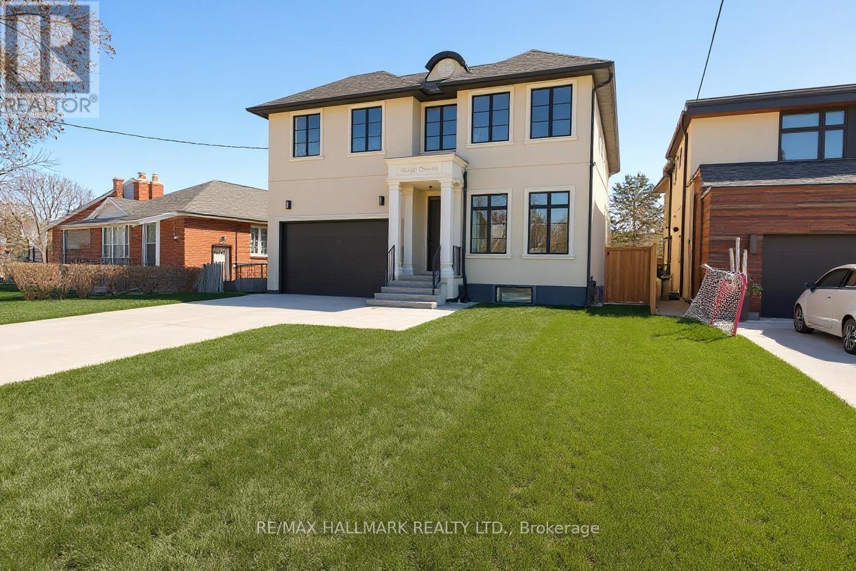 42 Agar Cres, Toronto, ON M9B 5A6