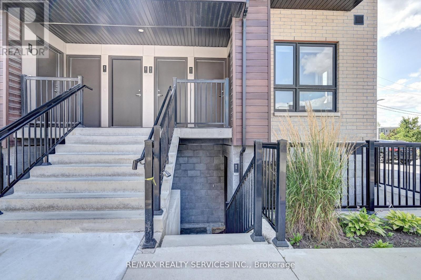 10 Palace St B9 St, Kitchener, ON N3E 0J3
