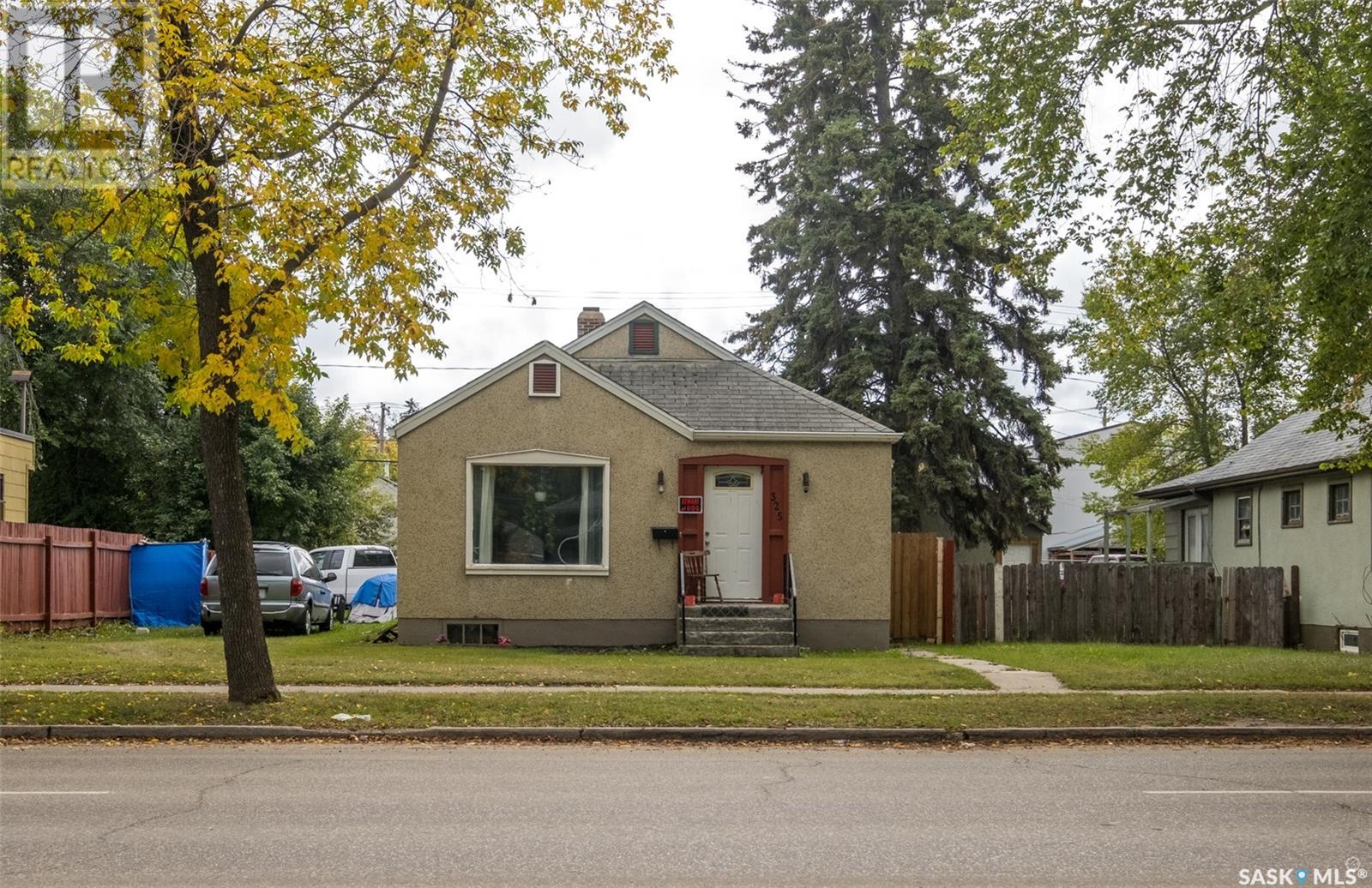 325 15 Street West, Prince Albert, SK S6V 4A2