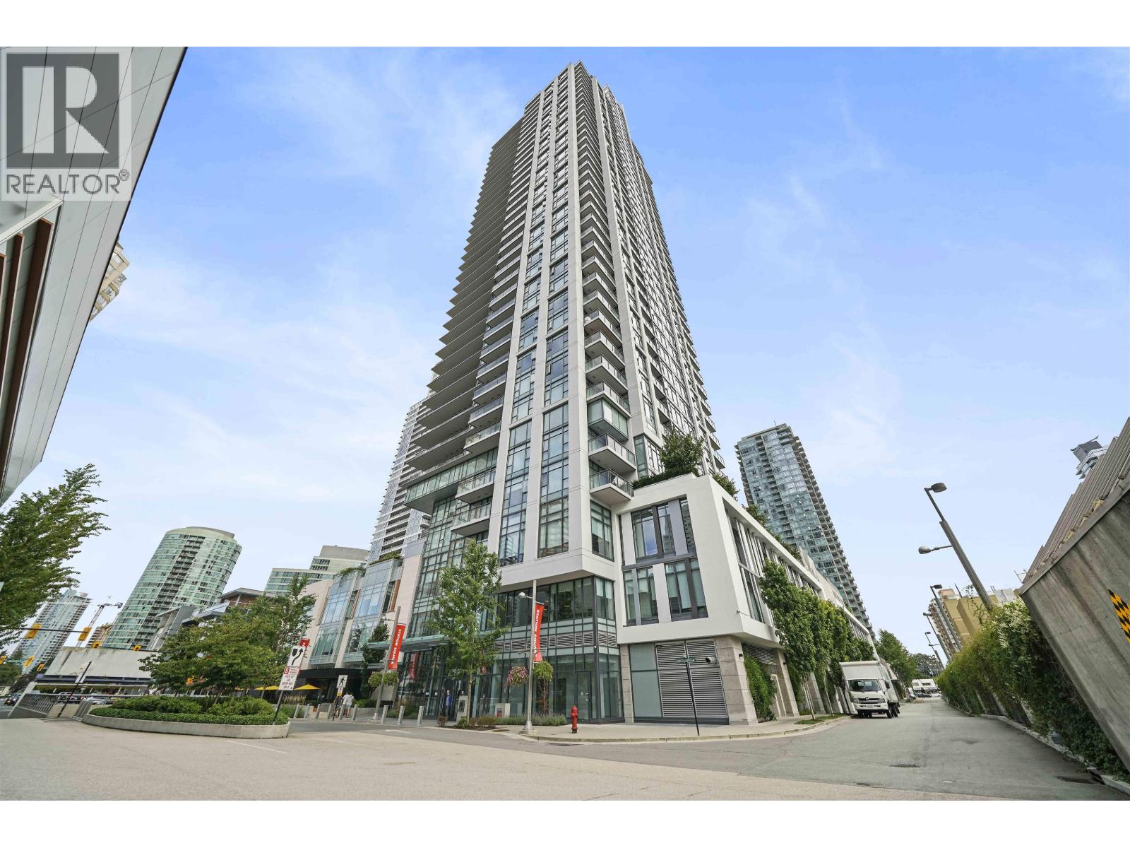 6098 Station Street Unit 1501, Burnaby, BC V5H 0H4