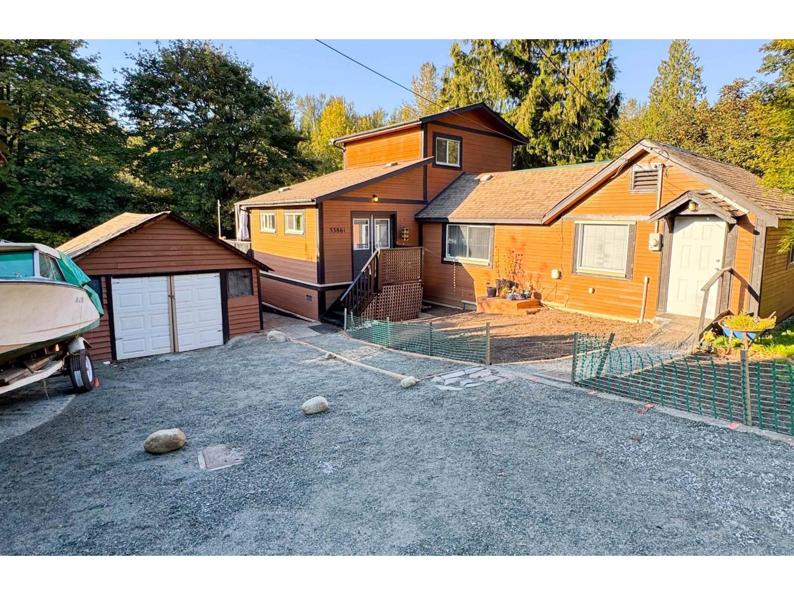 33861 Prentis Ave, Mission, BC V2V 2J7
