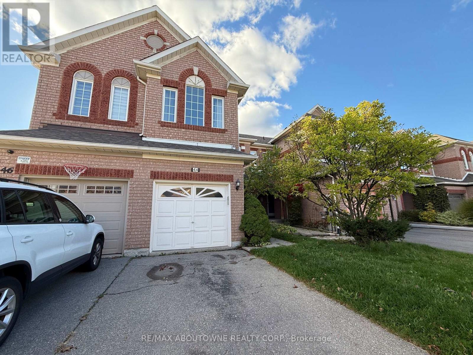 44 Craddock St, Vaughan, ON L6A 2S1