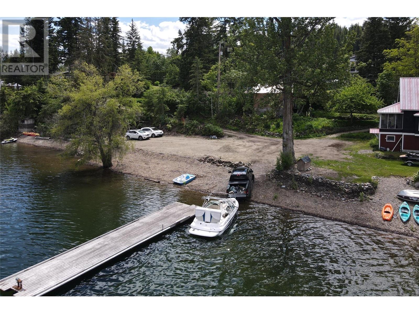2415 Blind Bay Rd, Blind Bay, BC V0E 1H2