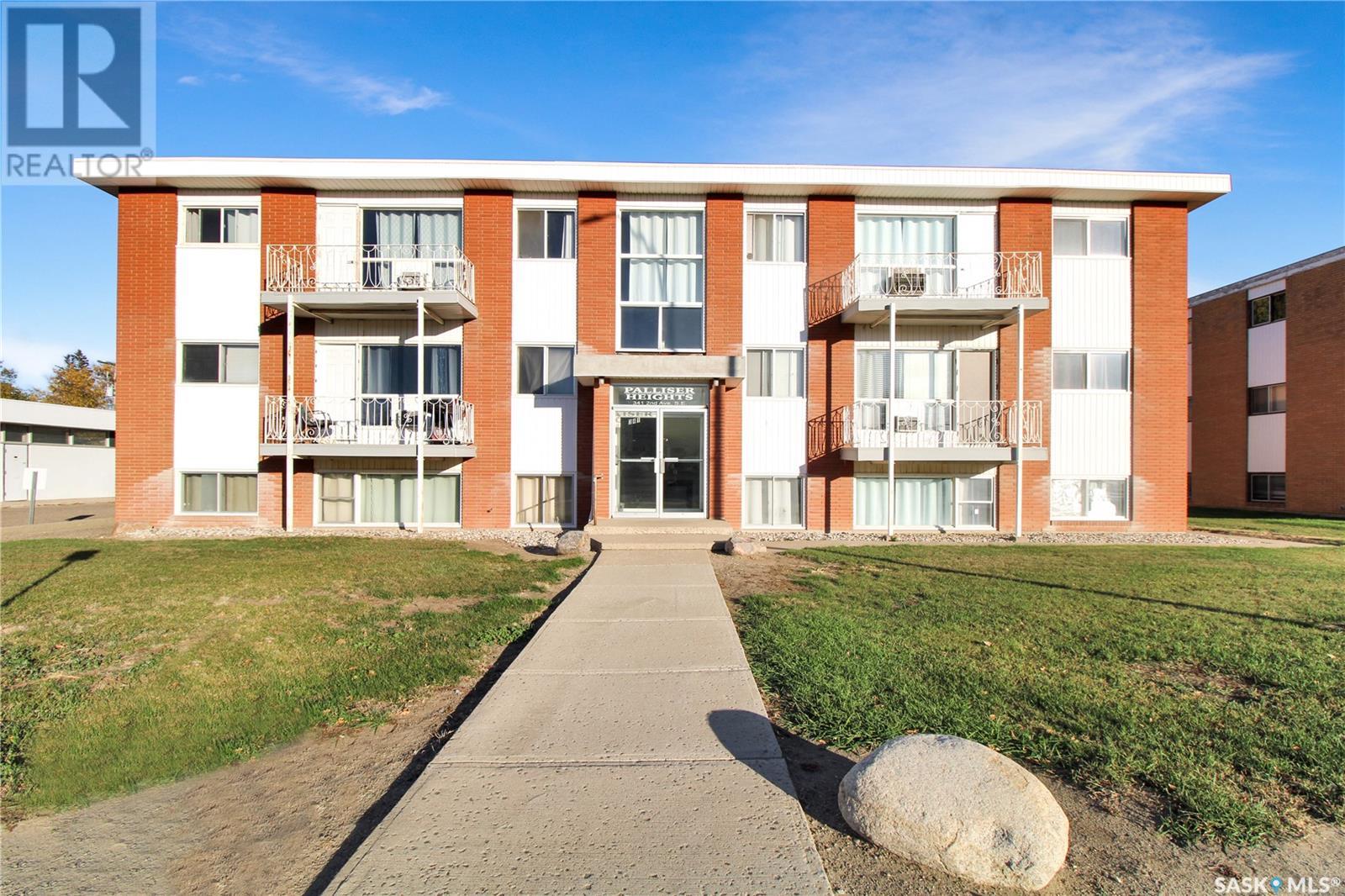 341 2 Avenue Southeast, Swift Current, SK S9H 3J5