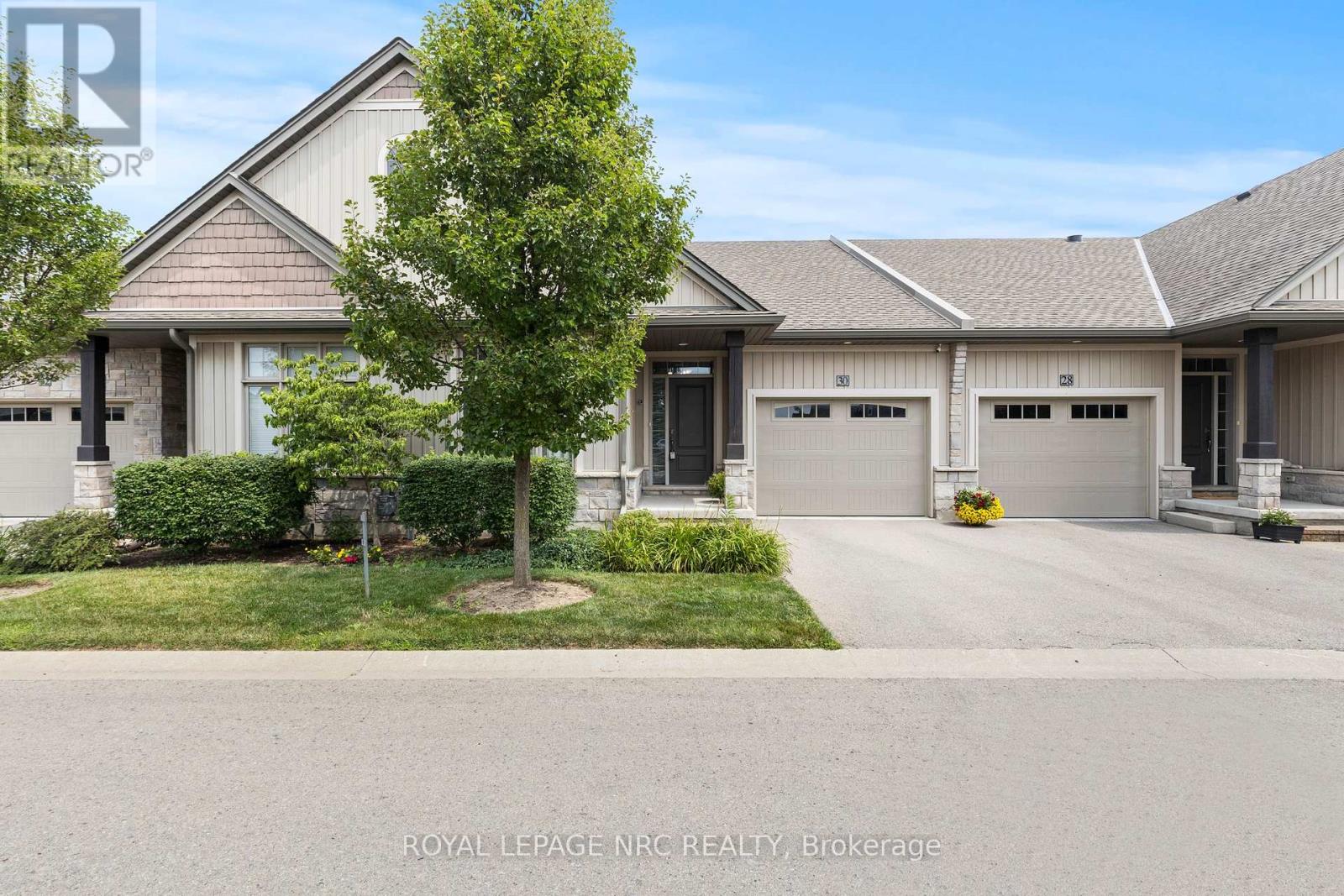 30 Blossom Common, St. Catharines, ON L2M 7N9