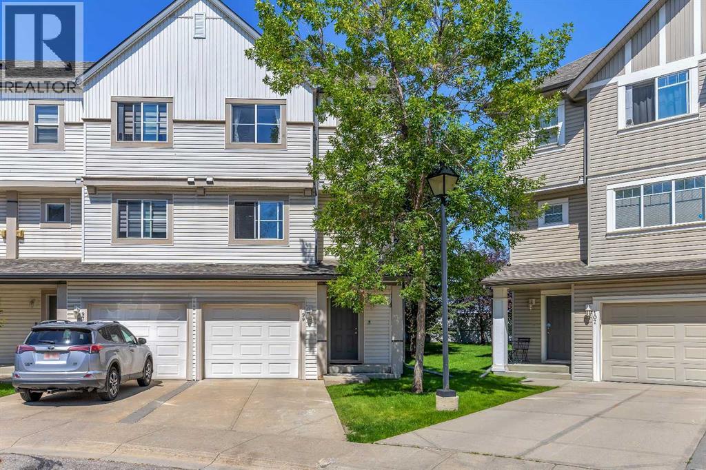 99 Copperfield Ct SE, Calgary, AB T2Z 4Z3
