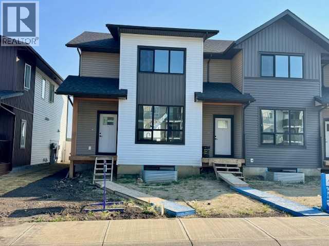 40 Irvin Way, Sylvan Lake, AB T4S 0W2